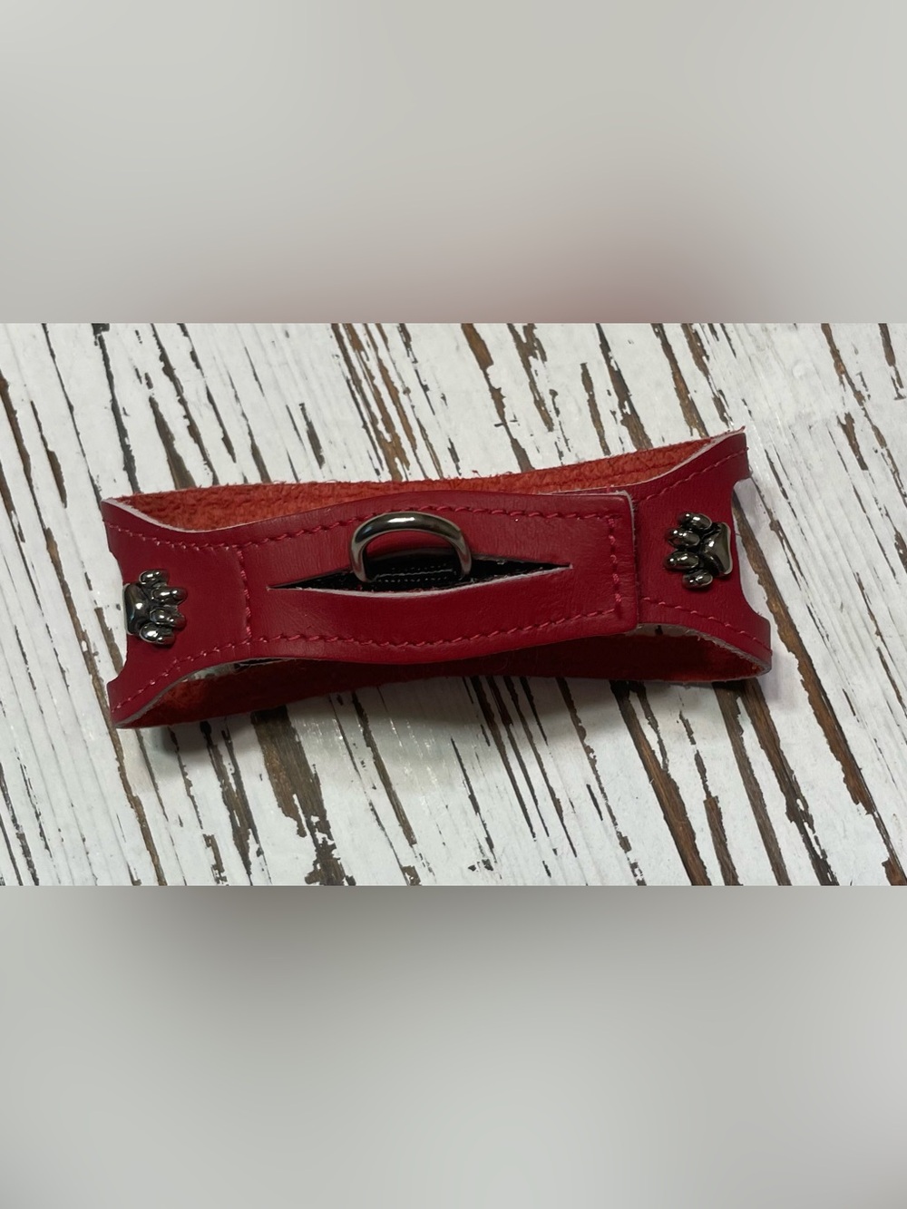 Red step-in choke free leather harness 26 inches
